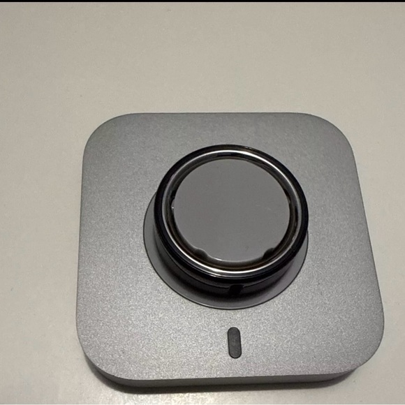 Oura Ring Gen 4 size 9 Black - Picture 1 of 6